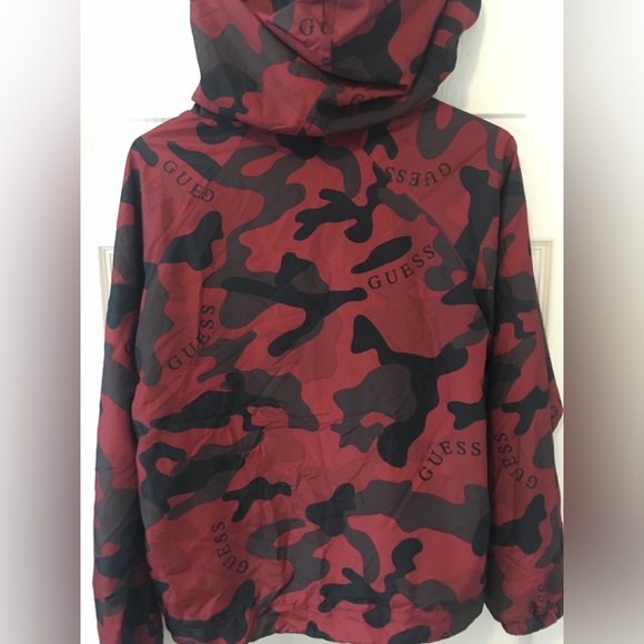 Guess Camo windbreaker - Picture 2 of 4